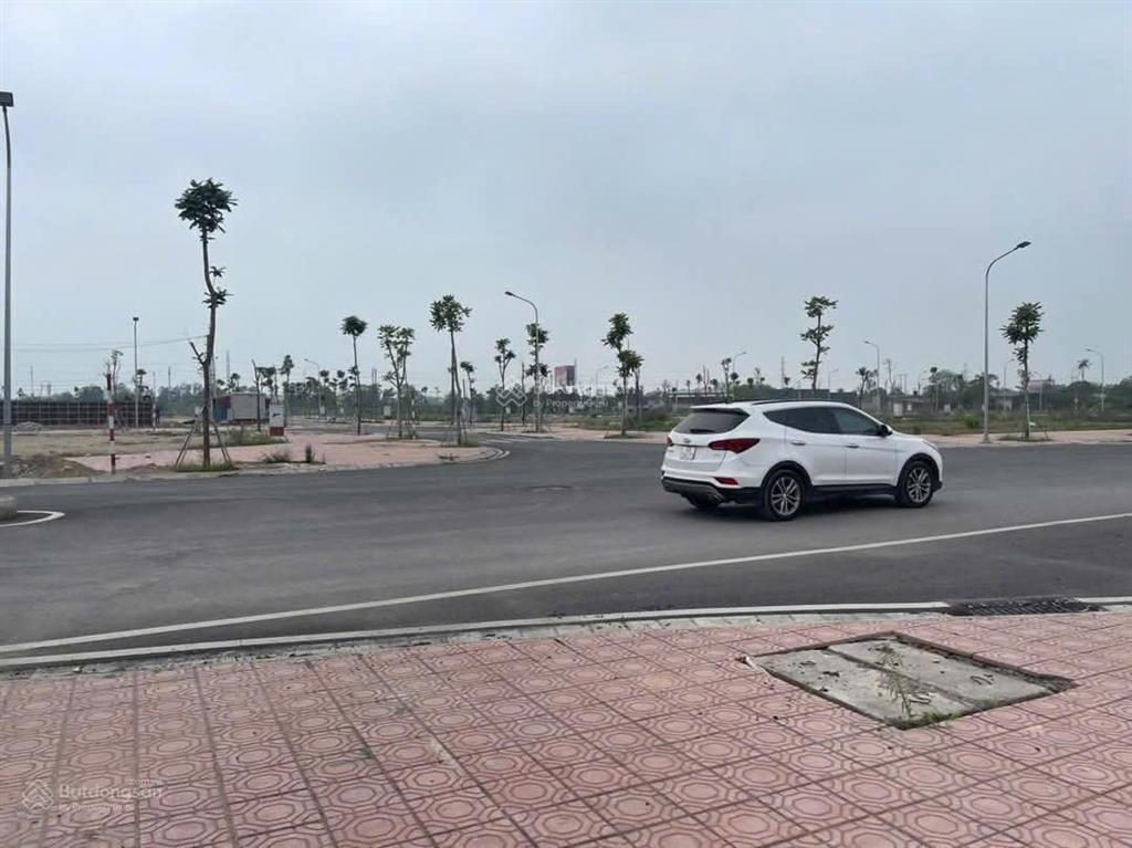 Bán 2 lô liền kề mặt đường 10 làn xe trần quang khải kđt vĩnh hồng mạo khê