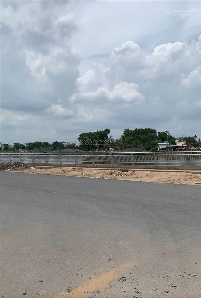 Đất 496 dương quảng hàm gần bờ kè dt khủng 10x28 300m² đường 10m thông xây cao tầng có hầm
