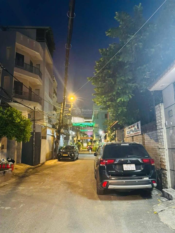 Bán nhà gò vấp, giáp bình thạnh phú nhuận tân bình, hẻm xe hơi thông, gần cv gia định, 8.8 tỷ tl