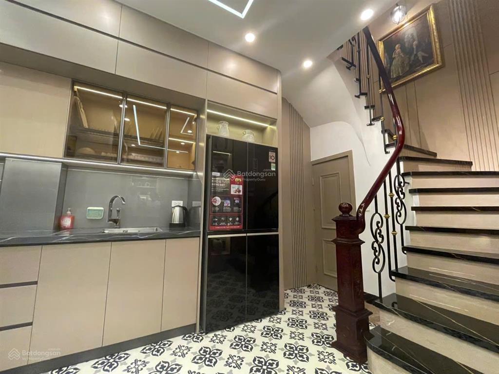 Nhà là nơi để về lõi hai bà trưng 40m 5 tầng 4pn đẹp full đồ ở ngay sổ đỏ ko quy hoạch chỉ 11,5 tỷ