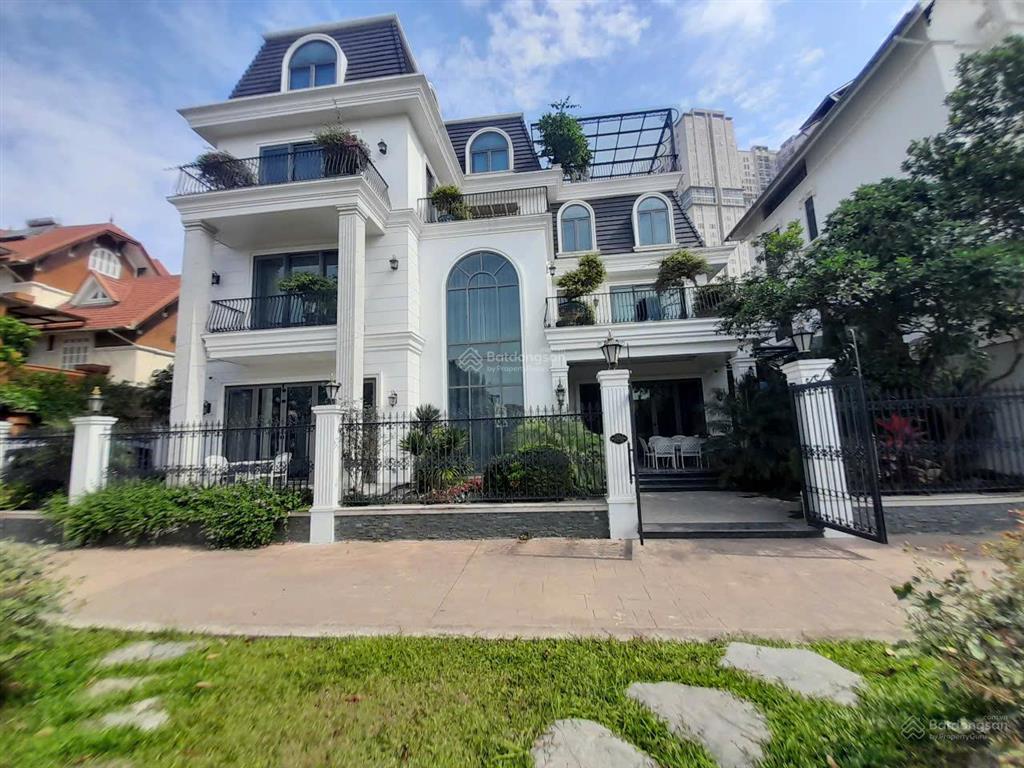 Siêu phẩm biệt thự đơn lập góc mặt hồ khu đô thị bảo sơn 360m2 hướng nam full nội thất