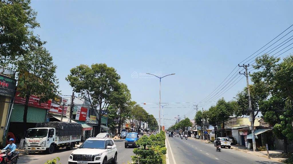 Mặt tiền đường 23/10 p. tây nha trang. gần siêu thị mega, ngã tư bình cang vĩnh trung