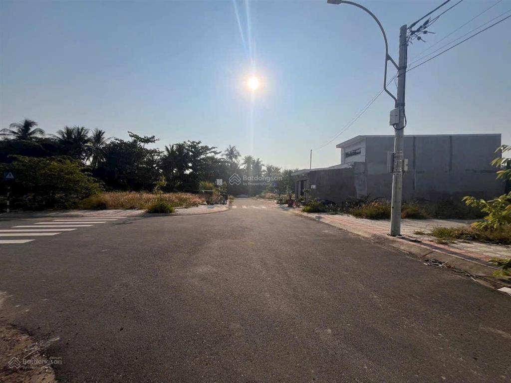 Lô kề góc đối diện công viên tđc ngọc hiệp, cơ hội đầu tư hiếm! sở hữu vị trí đẹp ngay đối
