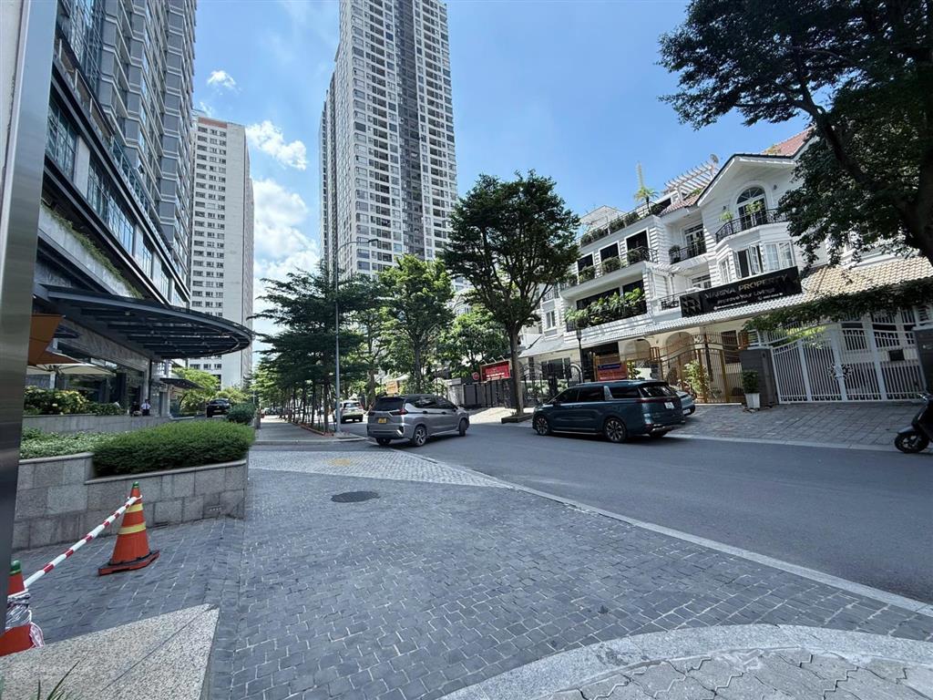 Bán villa saigon pearl 92 nguyễn hữu cảnh, quận bình thạnh