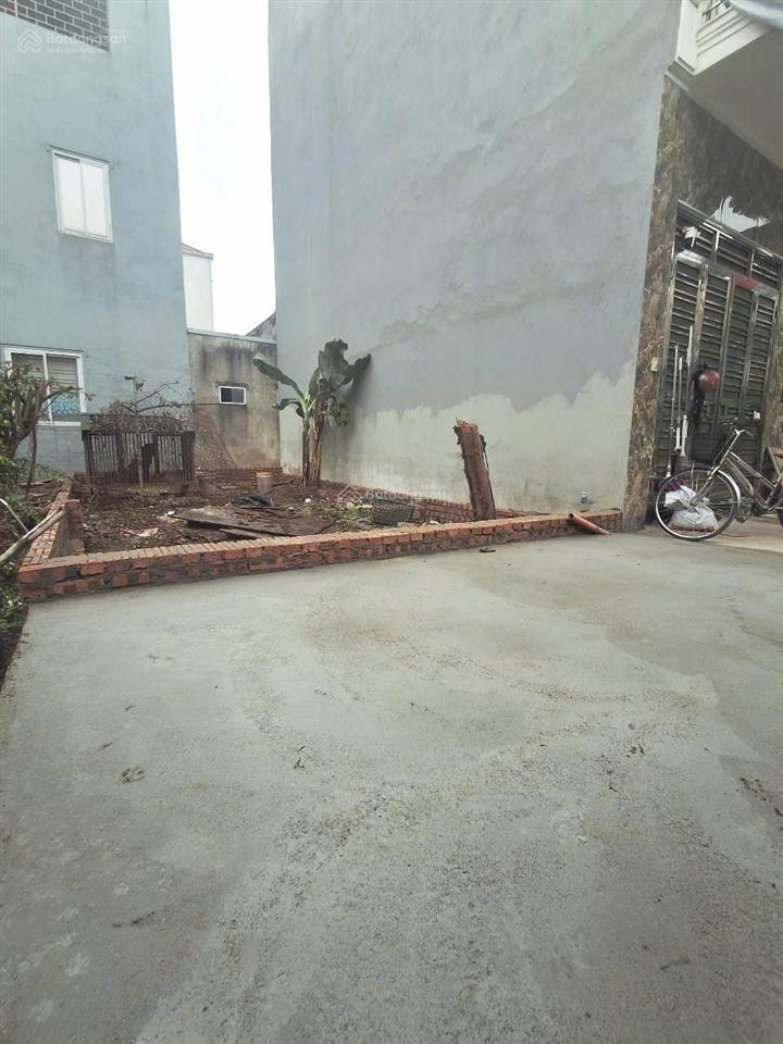 Chính chủ gửi bán mảnh đất 40m hiếm gần hồ lại đà tại thôn lại đà, xã đông anh. hn.