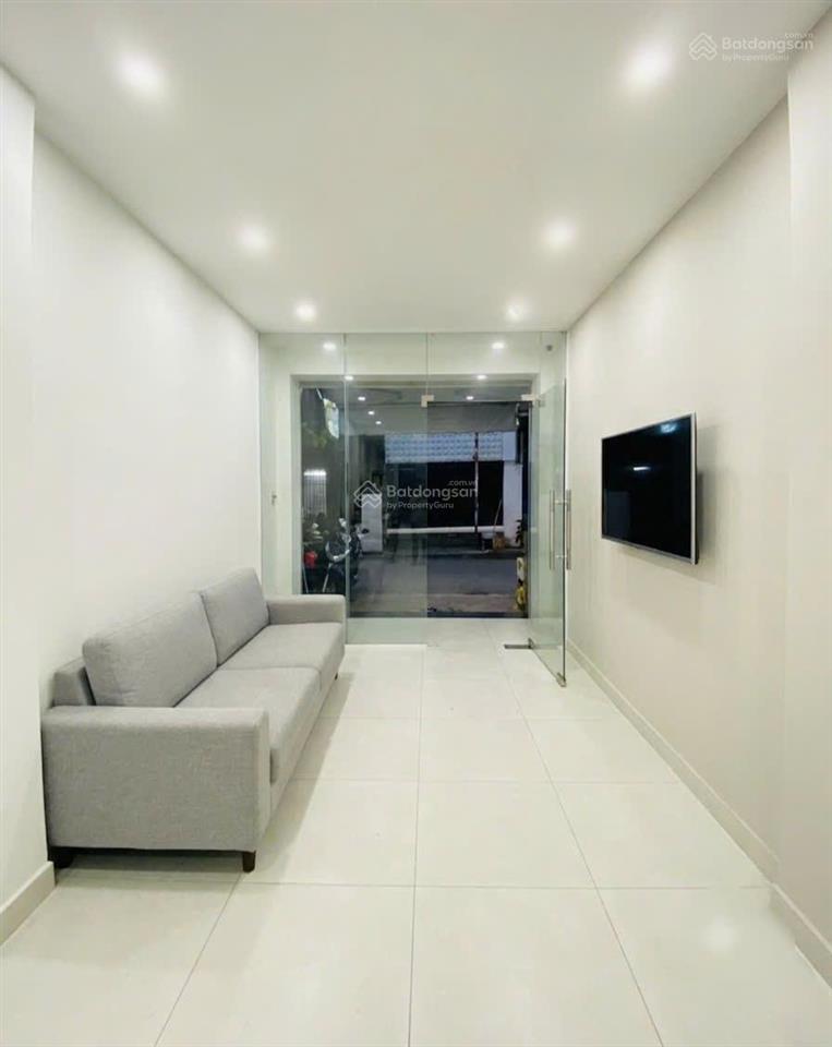 Nhà đẹp 3 tầng x 35m² hẻm lớn 7m 2 xe hơi gần 100m ra nguyễn văn trỗi, phú nhuận