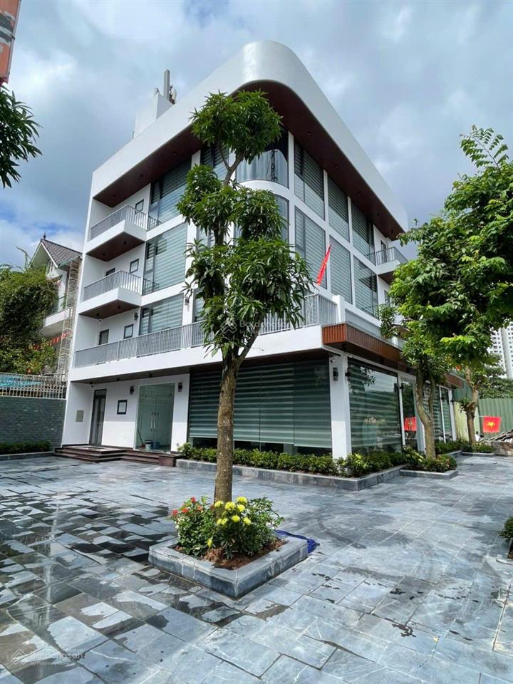 Chủ cần bán lô áp góc kđt pháp vân không xem là mất 286m², 4 tầng, giá 55 tỷ. .0977 355 ***