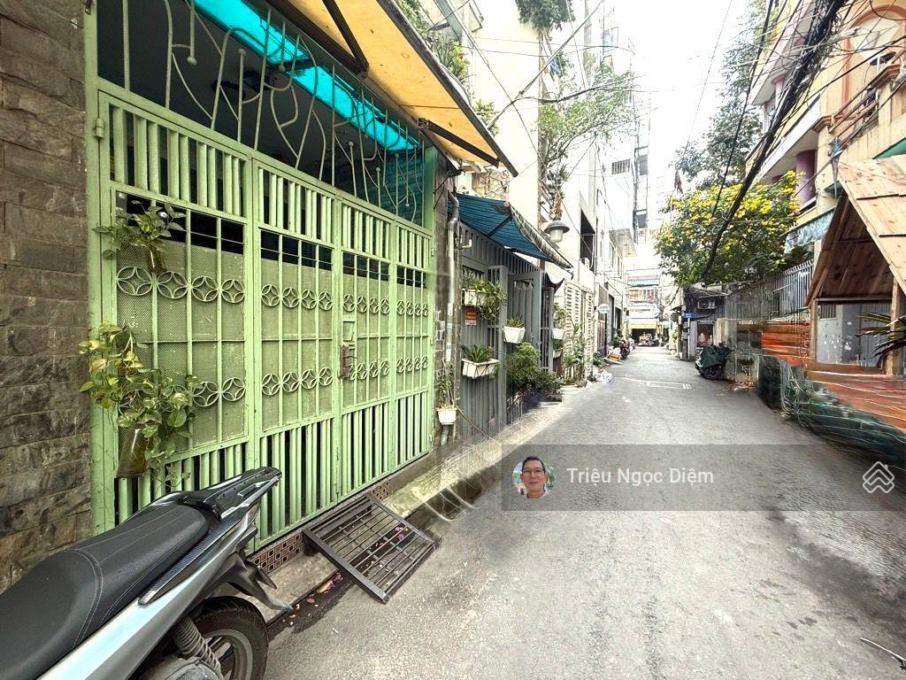 Giảm sốc 500 triệu chỉ 9.999 tỷ . hxh trải nhựa nguyễn công hoan, sát phan xích long. phú nhuận.
