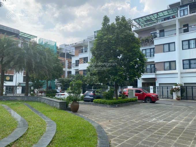 Cực hiếm!! liền kề diện tích nhỏ romantic park 90m2 39 tỷ 0915 568 ***