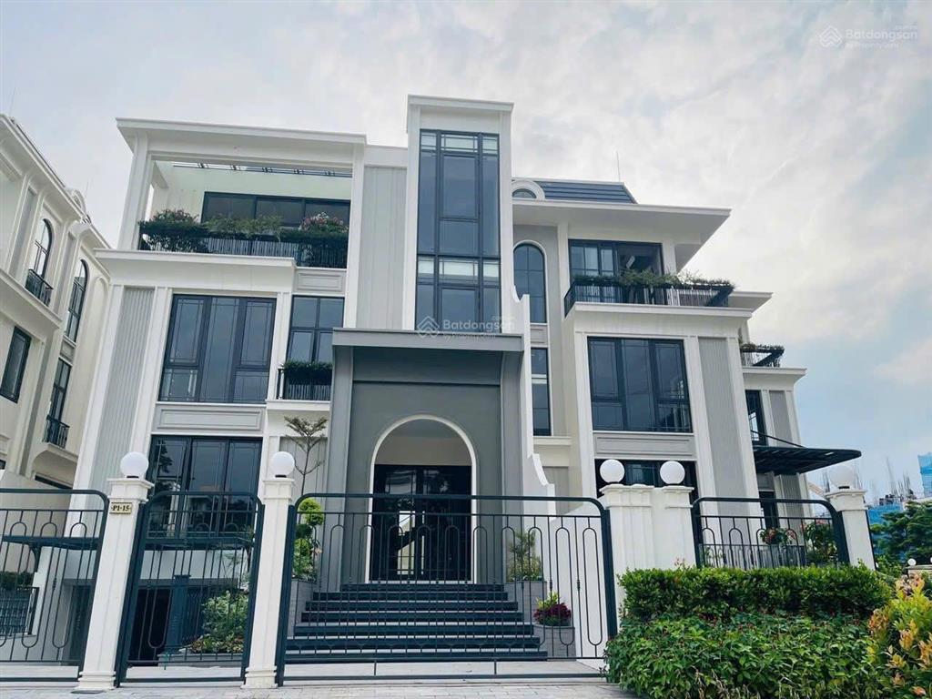 Suất ngoại giao khu p ciputra mặt vườn hoa 120m2 42 tỷ