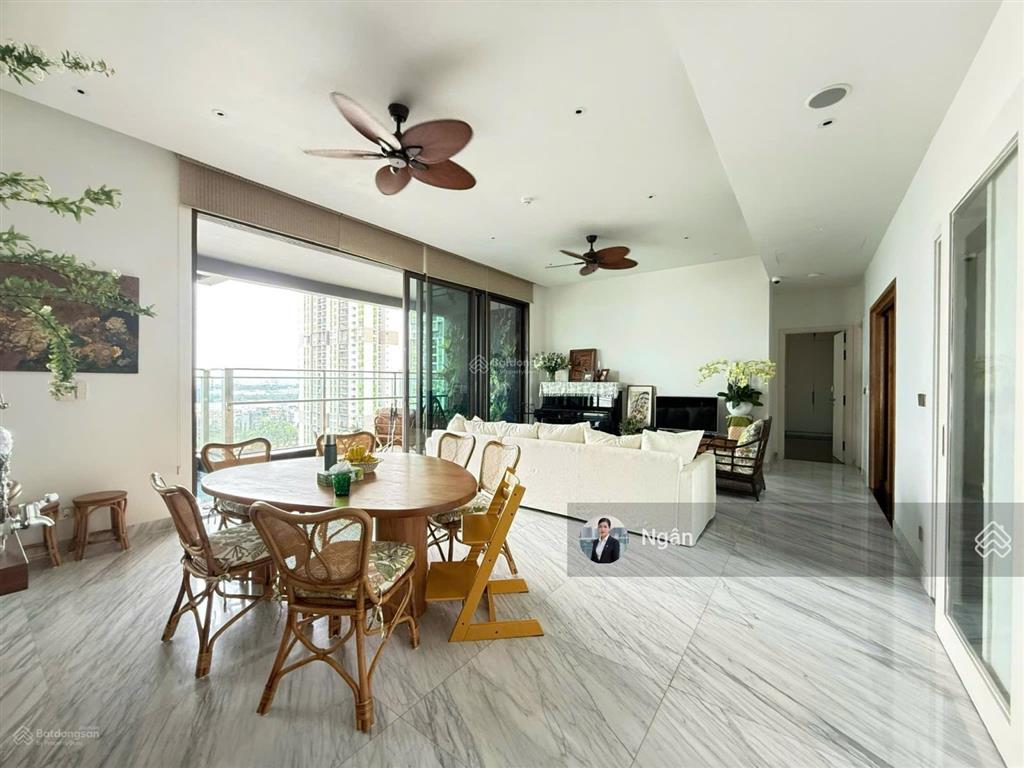 Kim ngân define bán căn poolvilla 4pn + 1pn maid 6wc 325m2 55 tỷ all in