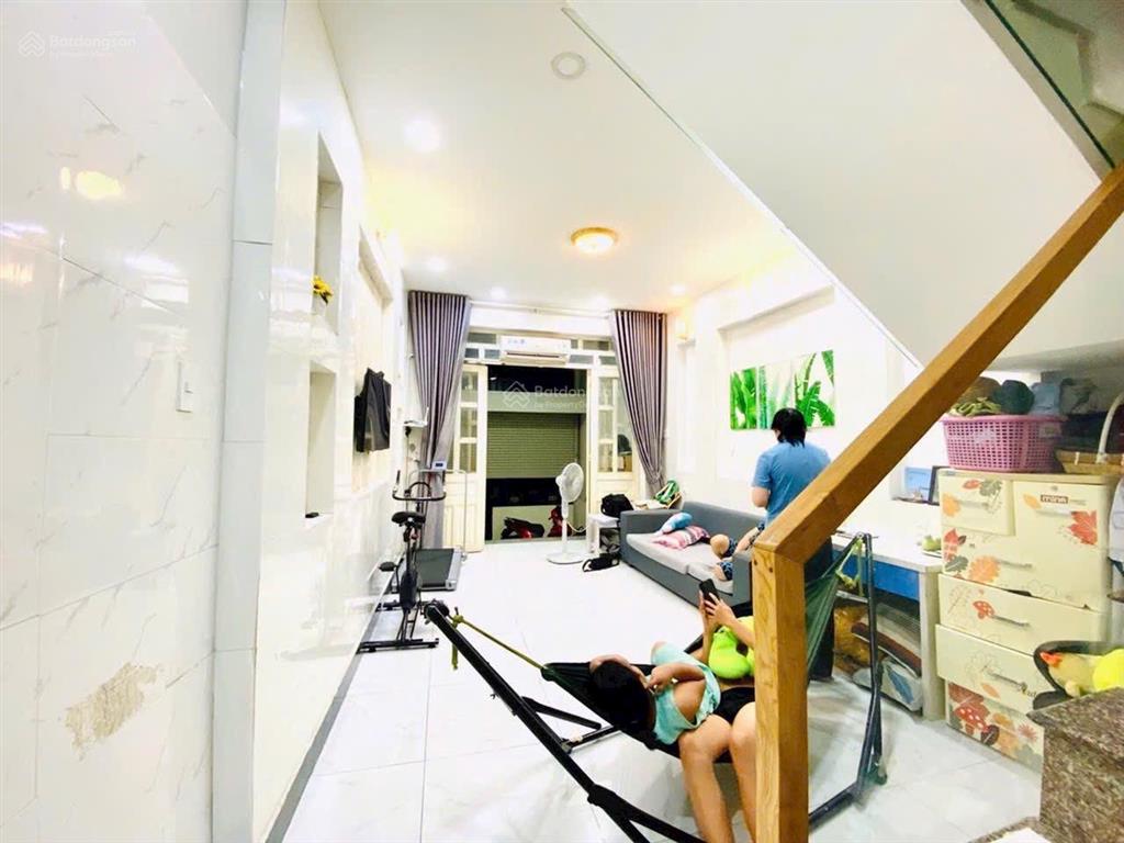 Cạnh đại học cảnh sát cs2 hẻm xe hơi thông, hai mặt tiền trước sau 51m² 2 tầng cho thuê 8tr/tháng