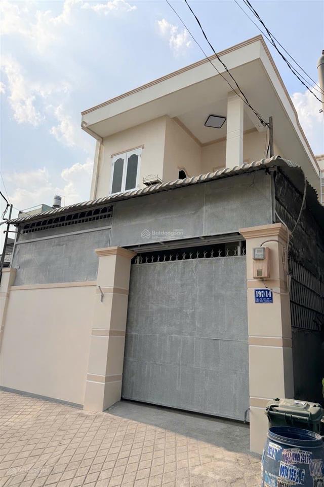 Bán nhà sổ hồng chính chủ 197/14 ql13 cũ hẻm 5m dt 6x14m