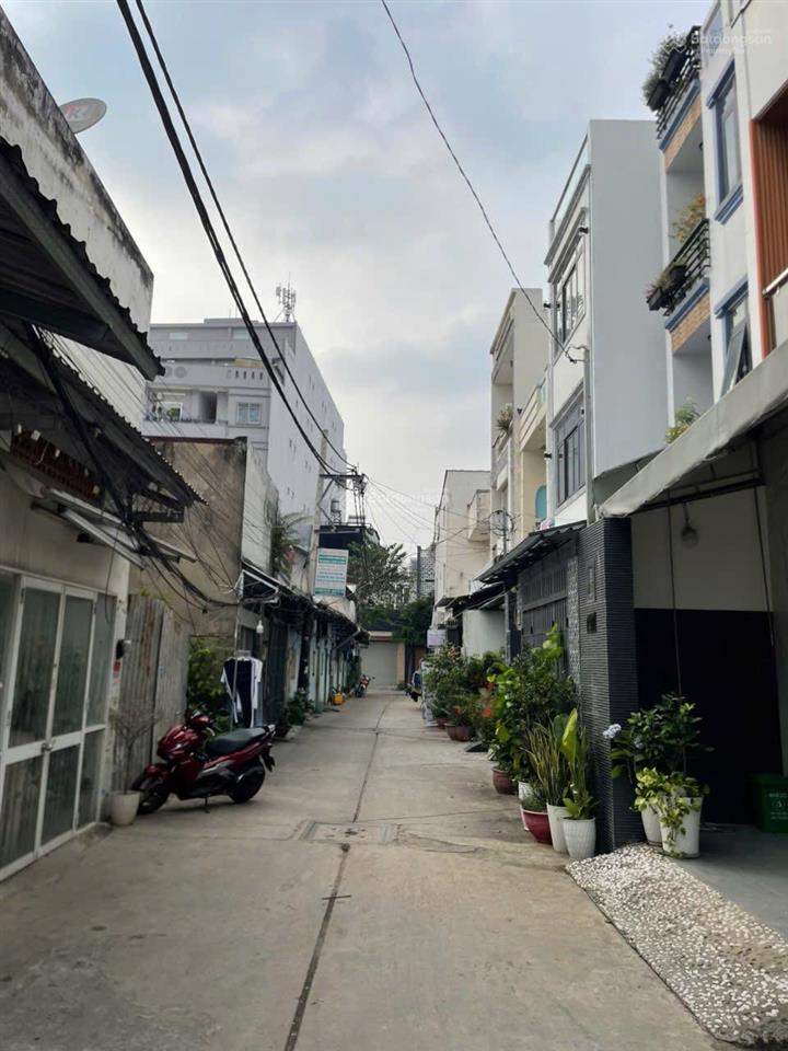 Bán đất hẻm xe hơi đường số 16 ngay kênh tham lương dt 4x23m, giá 5tỷ7