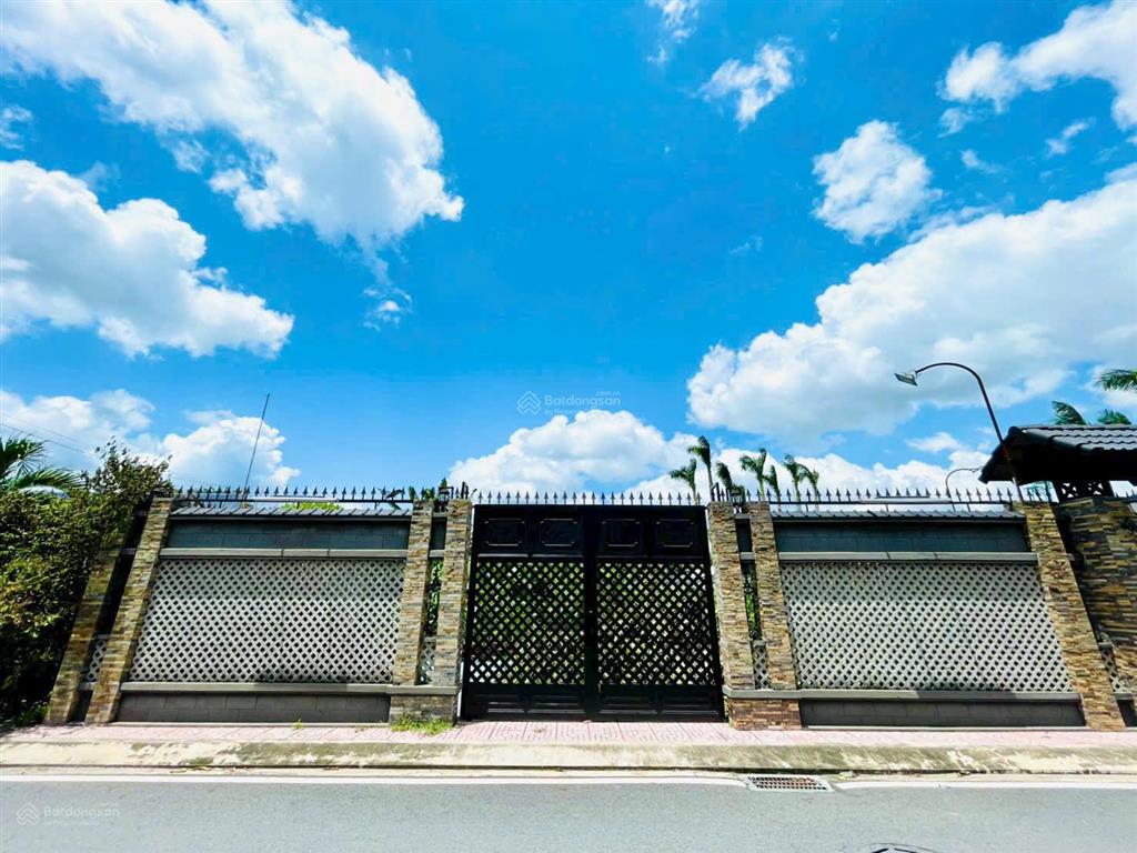 Cần bán lô đất biệt thự tọa lạc tại đường nguyễn văn ni tt củ chi 500m2, sổ hồng riêng