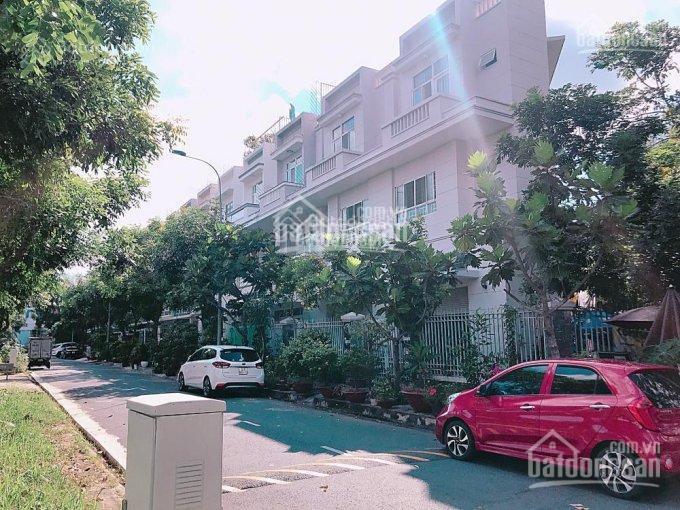 Cần bán đất biệt thự kdc greenlife 13c dt 226m2 15x15m² giá 11 tỷ 0906 694 *** mrs. diệu