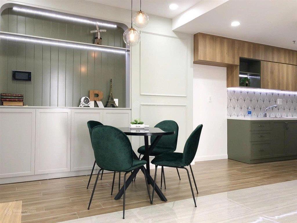 Cần bán 2 phòng ngủ hưng phúc, 76m2 ô xe hầm view biệt thự, nhà đẹp như hình xem nhà 24/7