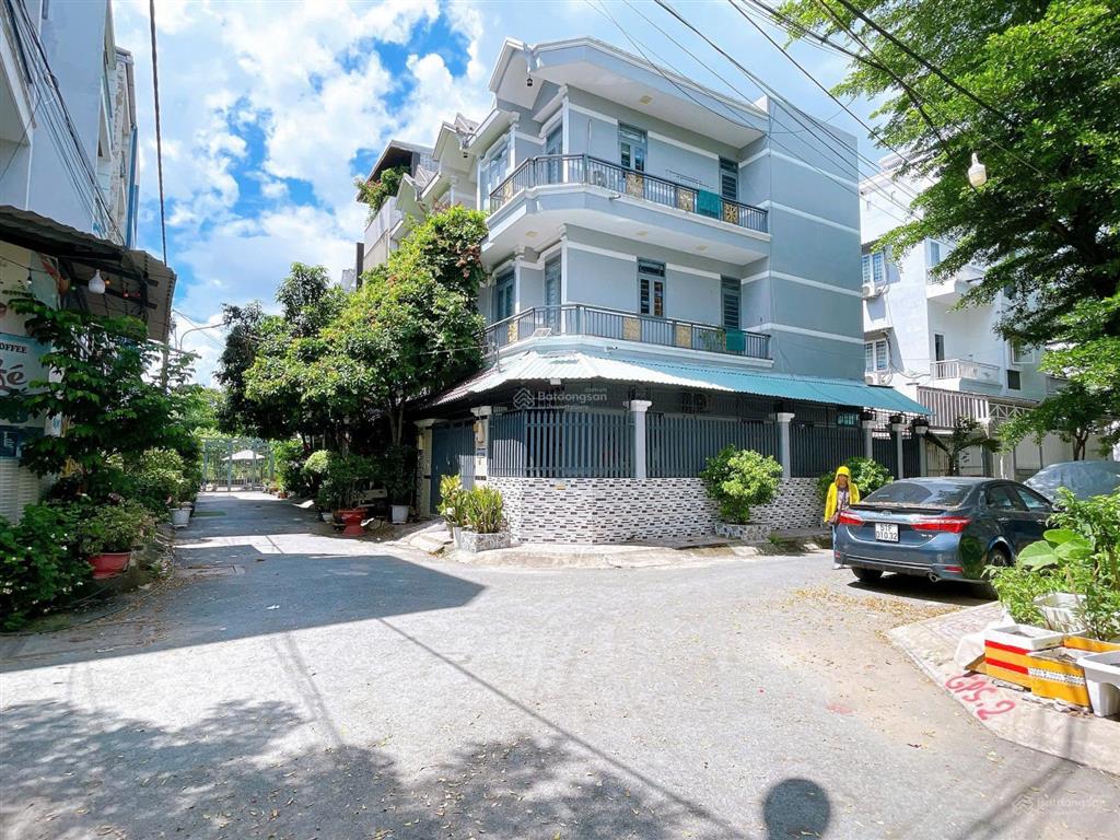 Chủ bán đất góc 2 mặt tiền, lê văn lương, phước kiển, ngang bề thế 6.5m, giá chỉ 5 tỷ