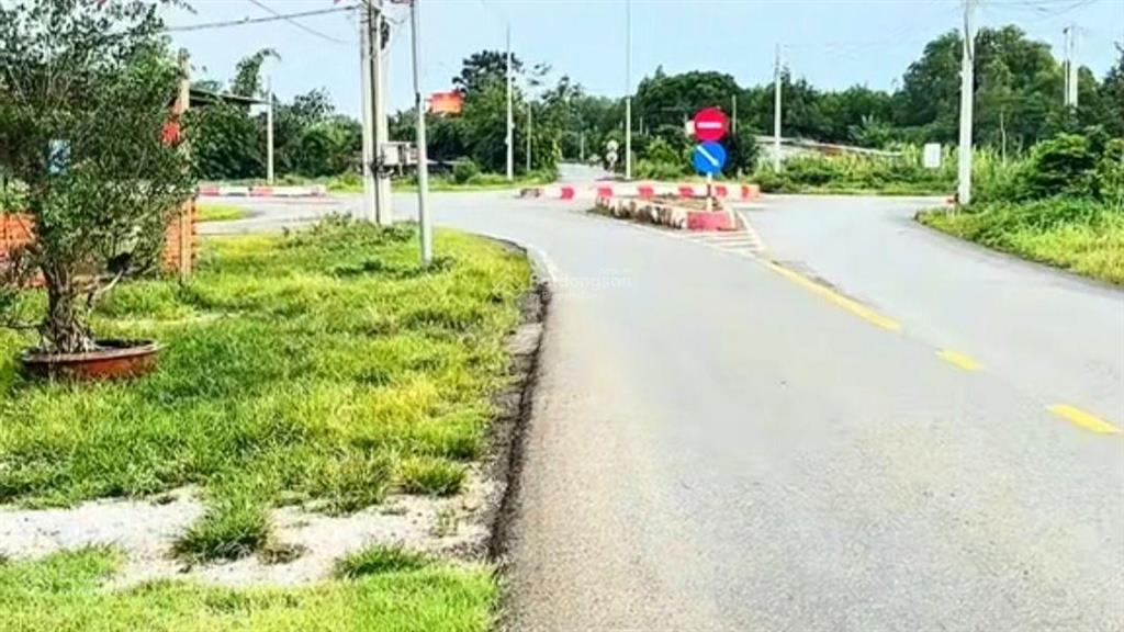 Cần bán 13.500 m2, 750 triệu/sào gần ngã 6, nút giao cao tốc long thành hồ tràm siêu ngon bổ rẻ