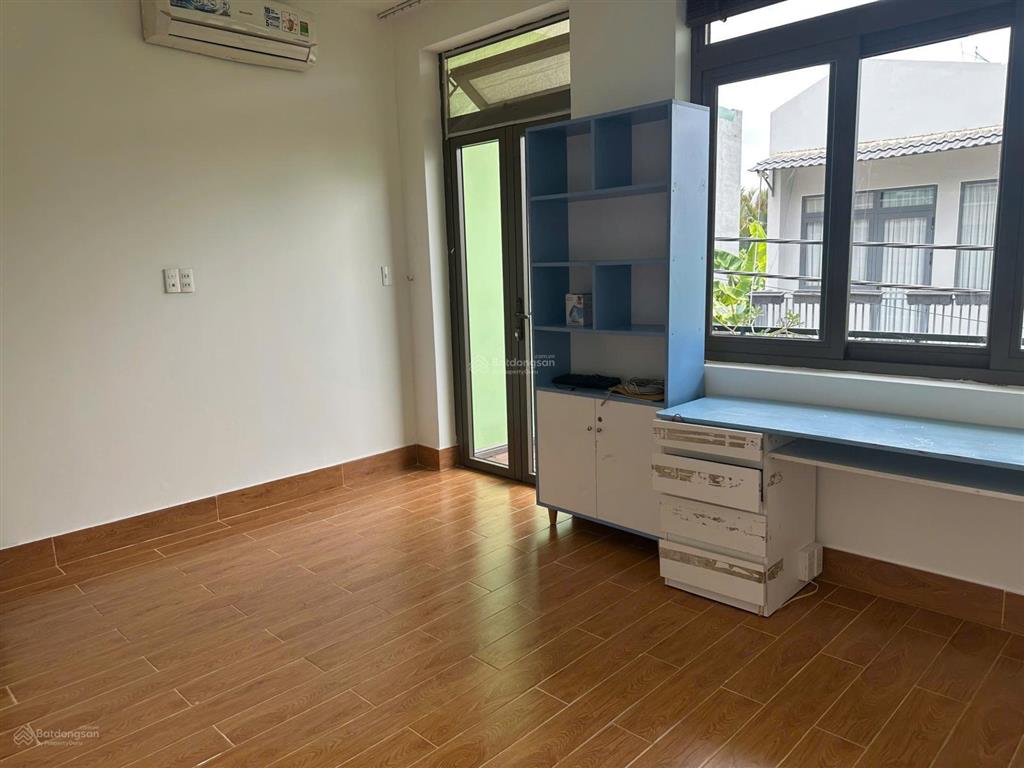 Bán biệt thự khu dân cư hưng phú liên phường phước long sổ hồng giá 19 tỷ