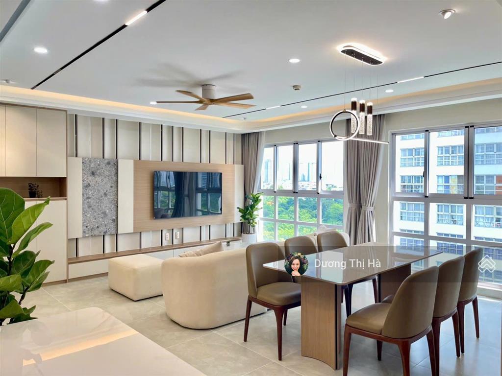 Bán căn hộ happy valley 135m², 4pn hướng nam view hồ bán nguyệt. giá 10,7 tỷ. 0909 740 *** ms hà