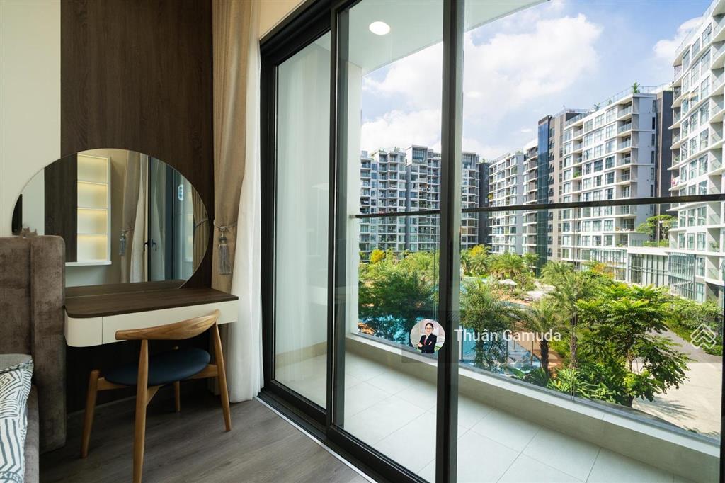 View hồ bơi căn 3pn 3wc thanh toán 3,99tỷ nhận nhà full nội thất đẹp diamond centery