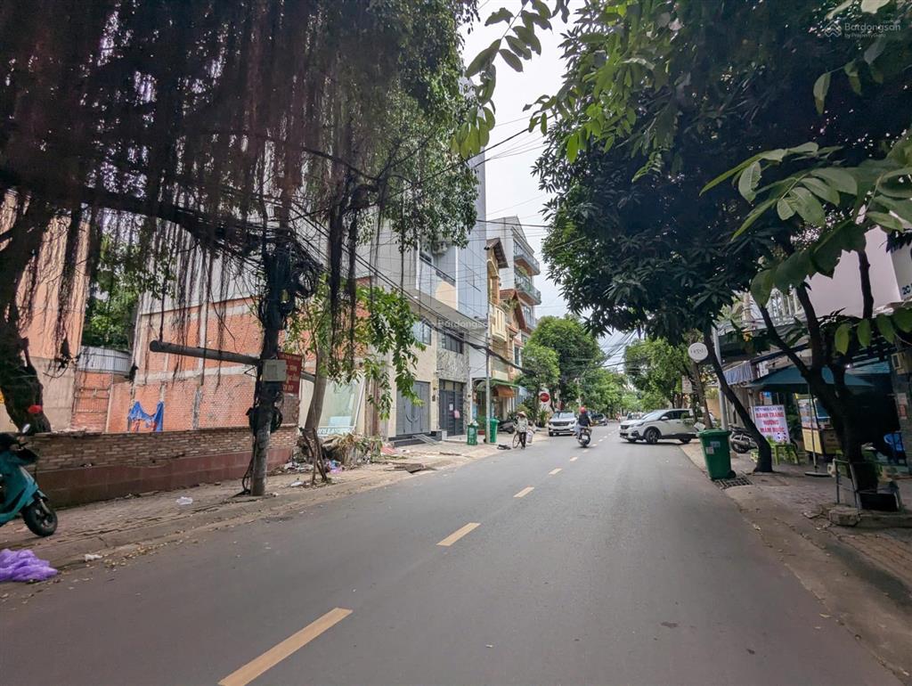 200tr/m2 góc quyền lực 19x19m siêu phẩm đáng đầu tư xây khách sạn, tòa nhà trung tâm quận 7