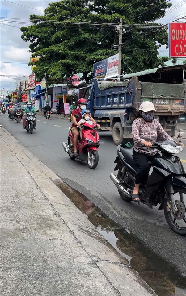 Hạ 300 triệu bán nhanh không chần chừ dãy trọ 18 phòng đang thu nhập 30tr/th ngay vòng xoay an lạc