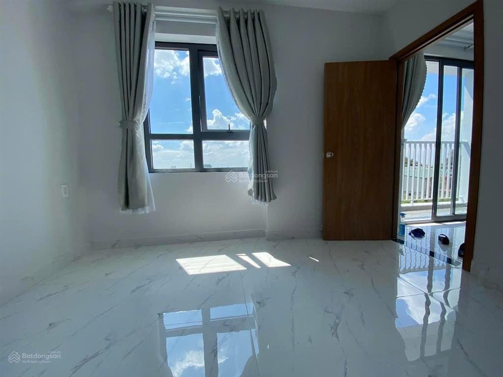 Căn hộ star tower. 55,6 m² sổ hồng. giá thị trường 1,8 tỷ. giờ cần thanh khoản gấp 1, 250 tỷ