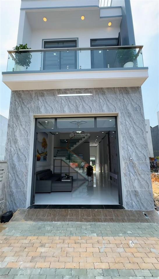 Ngộp ngân hàng bán gấp nhà 1 lầu đường hưng nhơn, dt 100m², giá 3,3 tỷ