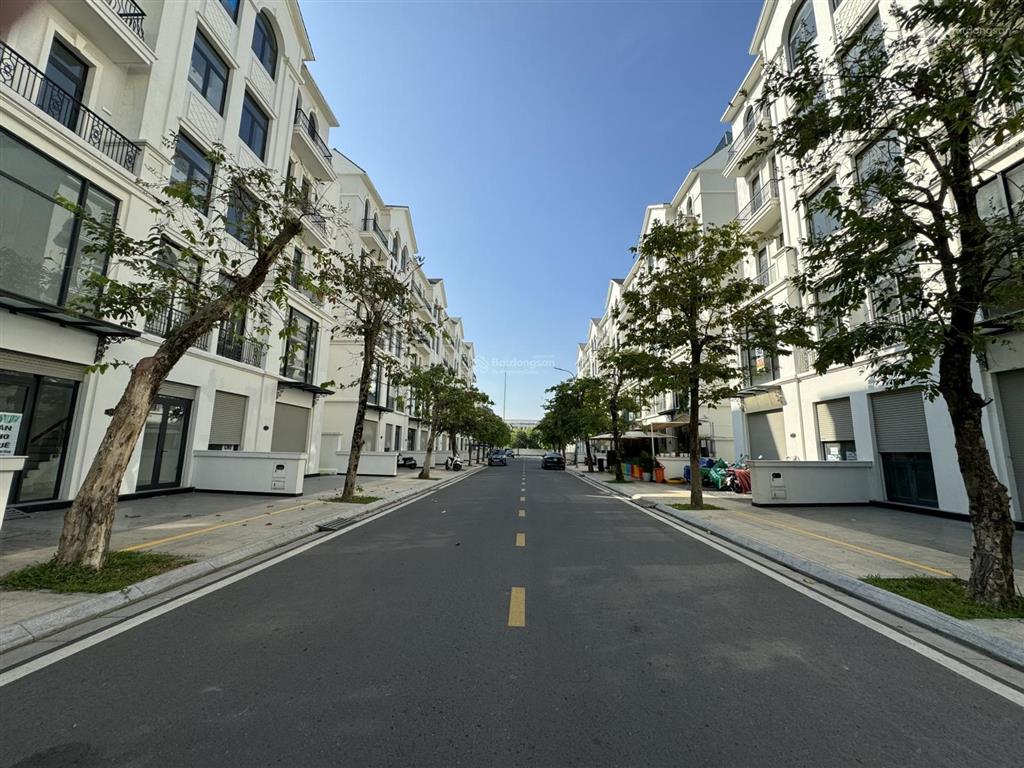 Bán nhà phố manhattan vinhomes grand park 126m², đã có sổ hồng giá 21 tỷ btp