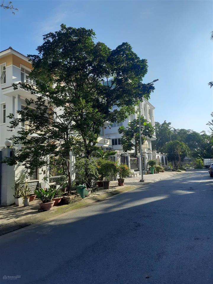Bán biệt thự bộ công an, phú thuận q7, 158m2, 9m x 18m, 3 lầu, chỉ 17,2 tỷ!