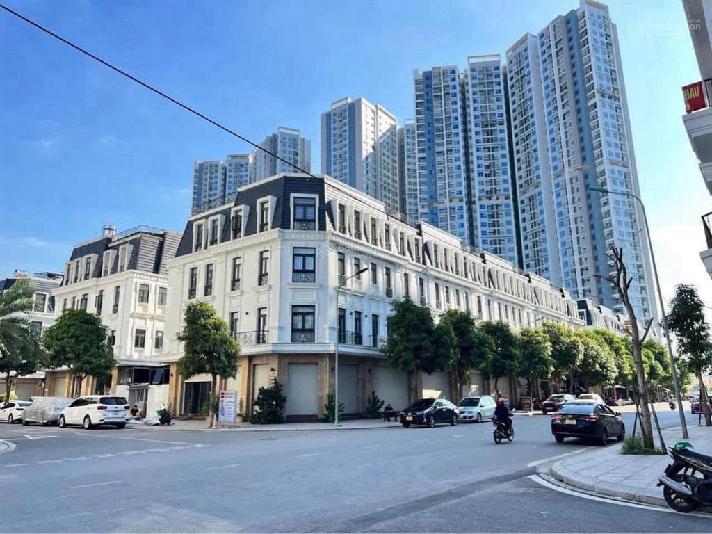 7,5 tỷ mặt đường đào nhuận giáp aeon, hoàng huy mall dt 90m, ngang 4,5m đường 12msđcckdoanh tốt