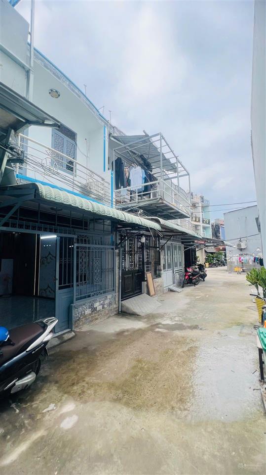 Bán nhà riêng 1368 lê văn lương, 2,35 tỷ, 35m2, 2pn, 2wc