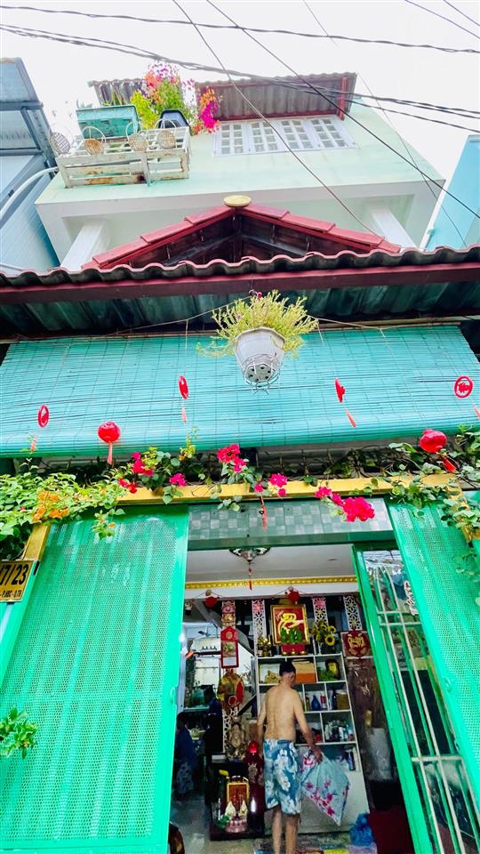 Bán nhà góc 2mt gần gigamall thủ đức 4x14m đúc chỉ hơn 60tr/m đã có kết cấu