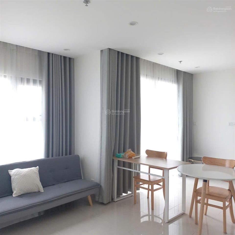 Bán căn 2pn+ 69m2 giá tốt chỉ 3tỷ full nội thất, nhà đón gió rất tốt rainbow vinhomes grand park