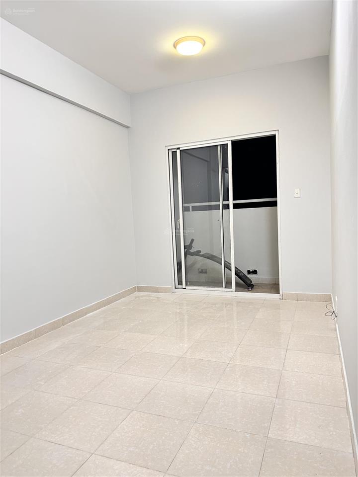 Chủ bán rẻ căn hộ hqc plaza 54m2 giá 1,5tỷ mặt tiền đường nguyễn văn linh, bình chánh sổ hồng riêng