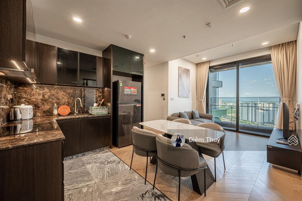 Chủ nhà thiện chí bán sớm căn 2pn lumiere riverside giá tốt, view city, tầng đẹp, đã có sổ hồng