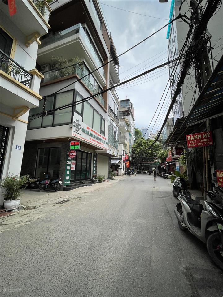 30 tỷ hơn, bán nhà phân lô ngọc khánh ba đình 80m 4 tầng đường 3 ô tô kd 3 thoáng.