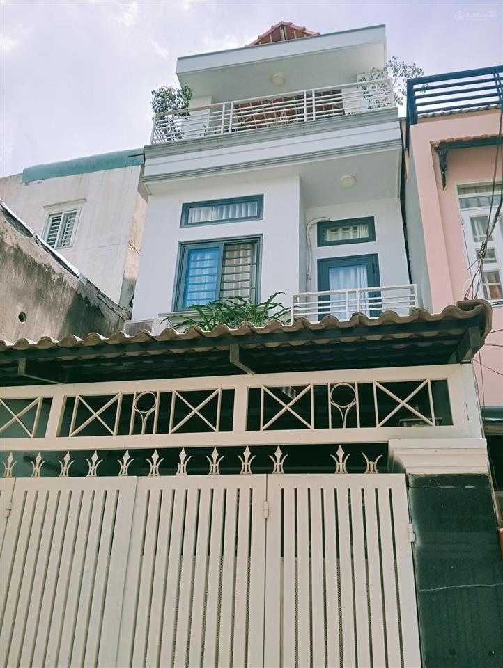 Bán gấp nhà 3 tầng, 4x20 lâm văn bền, quận 7 chỉ 9,5 tỷ