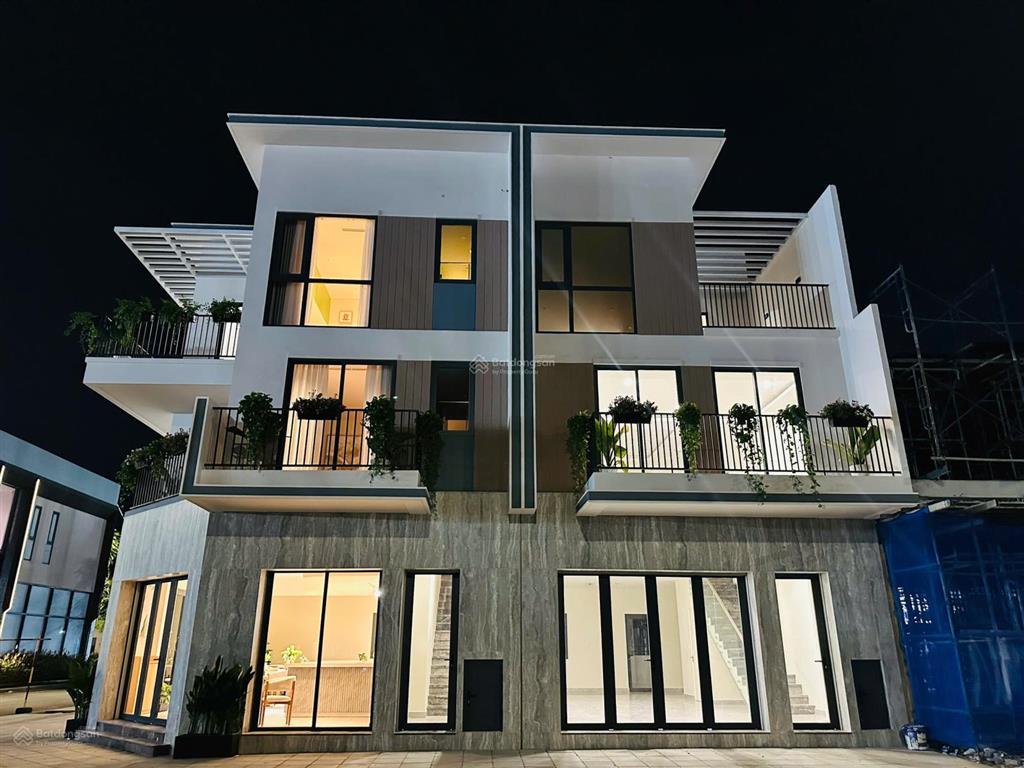 Cần bán nhà thương mại k home bình dương 1 trệt 2 lầu 75m2 chuẩn bị nhận nhà, giá gốc chủ đầu tư.