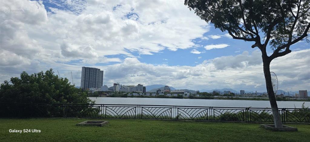 Cặp mặt tiền đường chương dương, view sông hàn 200m2 ngang 10m giá siêu tốt