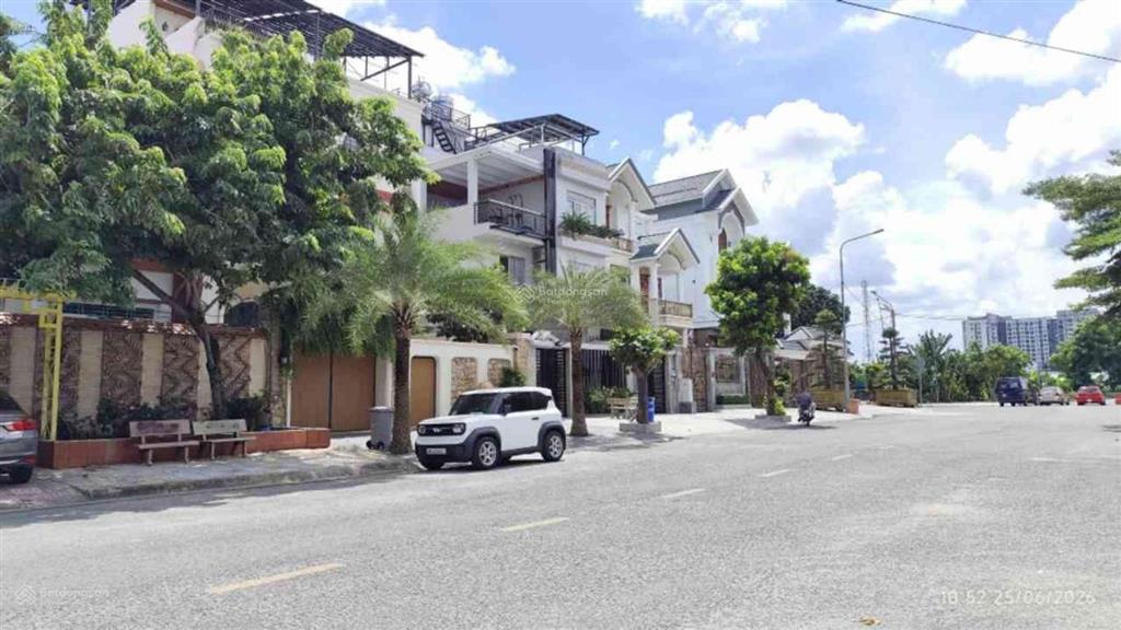 Biệt thự sân vườn đẳng cấp hơn 500m2 kdc phú nhuận, lê thị riêng, thới an, tphcm giá 20.8 tỷ