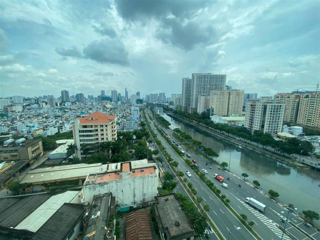 Hàng siêu thơm "8,2 tỉ" cho căn hộ 2 phòng ngủ 2wc view sông, chỉ mình e nổi bật