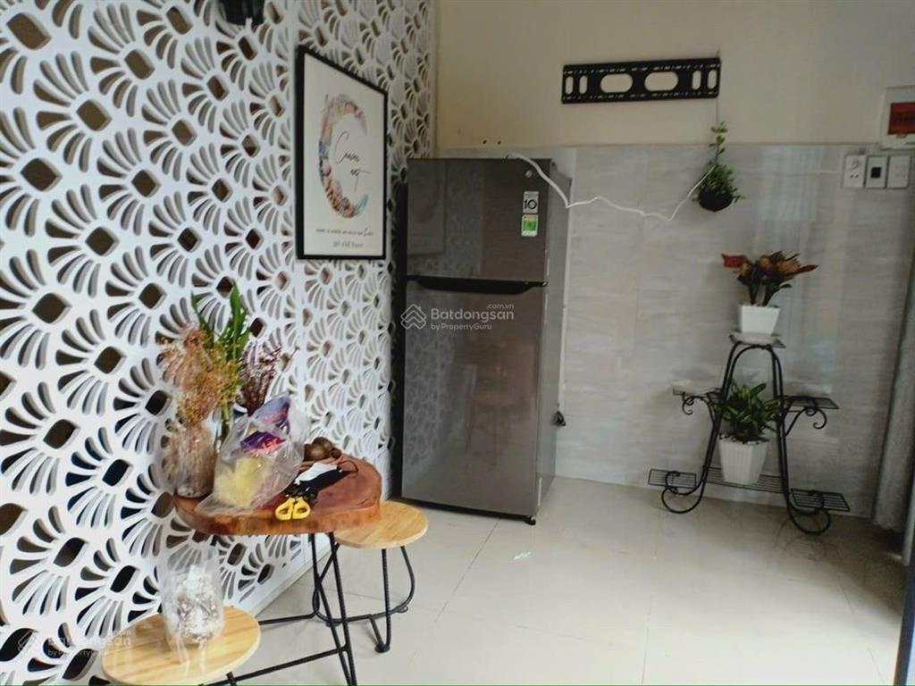 Nhà c4 nguyễn công trứ sát biển mỹ khê ngang hơn 5m