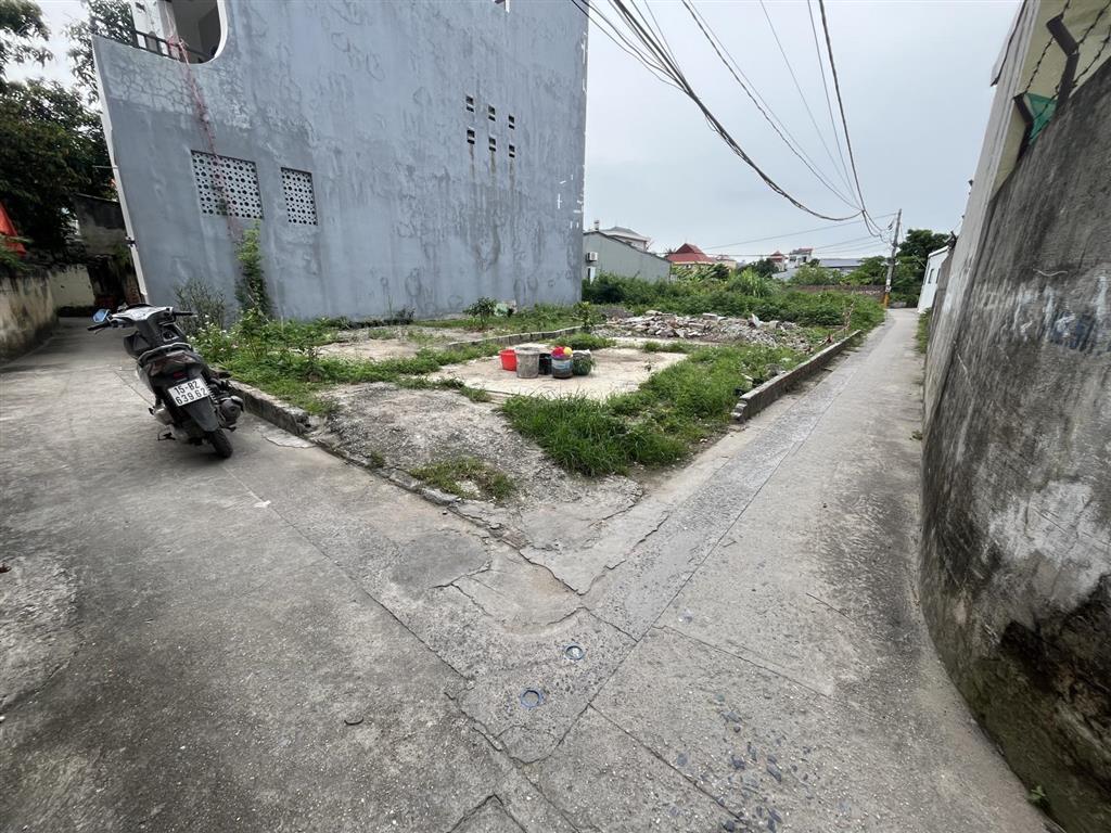 Bán 64,2m ngang 4,5m giá 1 tỷ 2 tại lý thánh tông, đồ sơn, hải phòng. 0888 312 ***