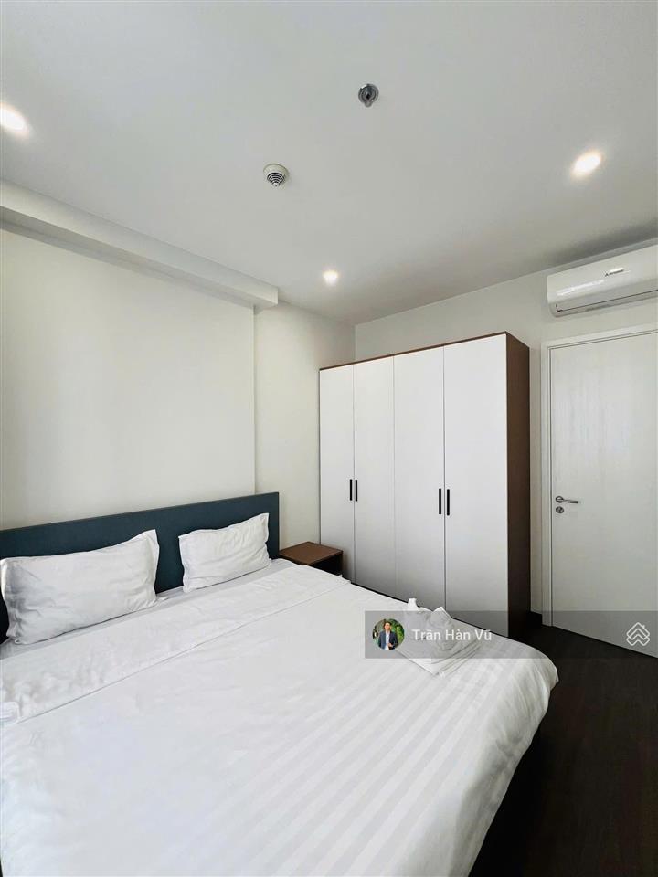 Bán nhanh căn hộ 1 ngủ full nội thất có hđ thuê dài hạn the emerald golf view trần hàn vũ