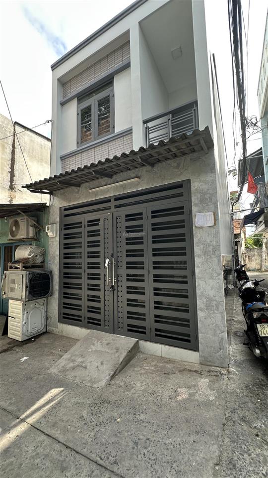 Hot, bán gấp nhà đẹp 2 tầng hương lộ 2 bình tân, 41m2, hẻm xe hơi ngay ngã tư 4 xã, chỉ nhỉnh 3 tỷ