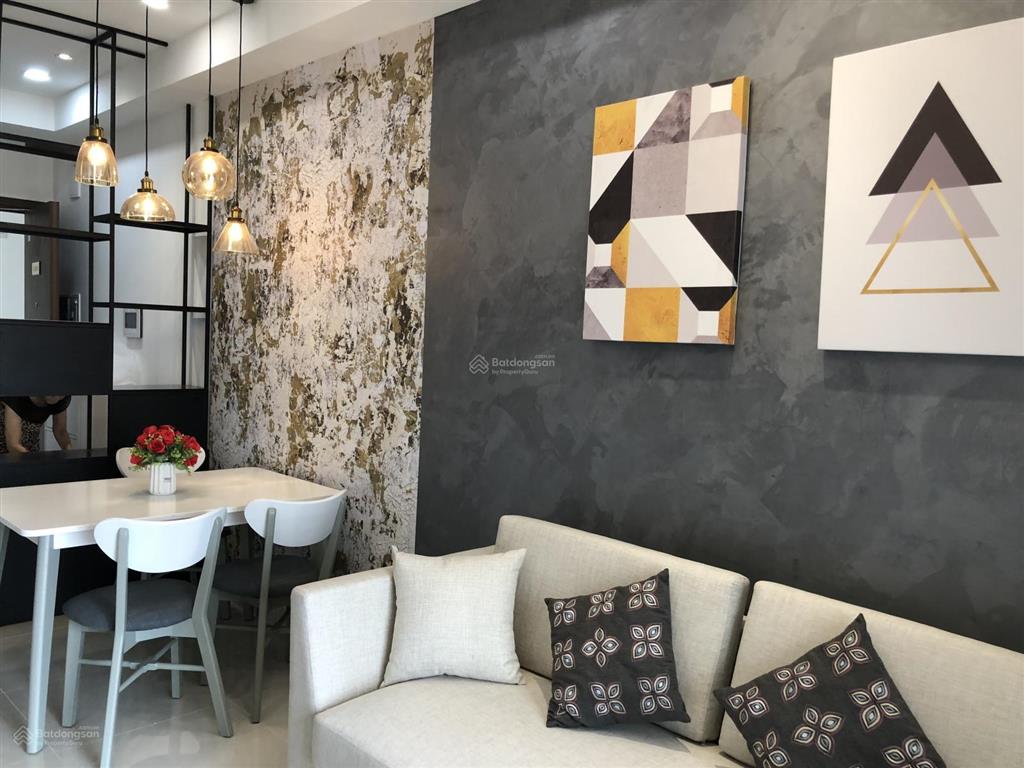 Cần bán căn hộ saigon royal 53m² (full nội thất) giá bán 6.7 tỷ 0918 753 ***
