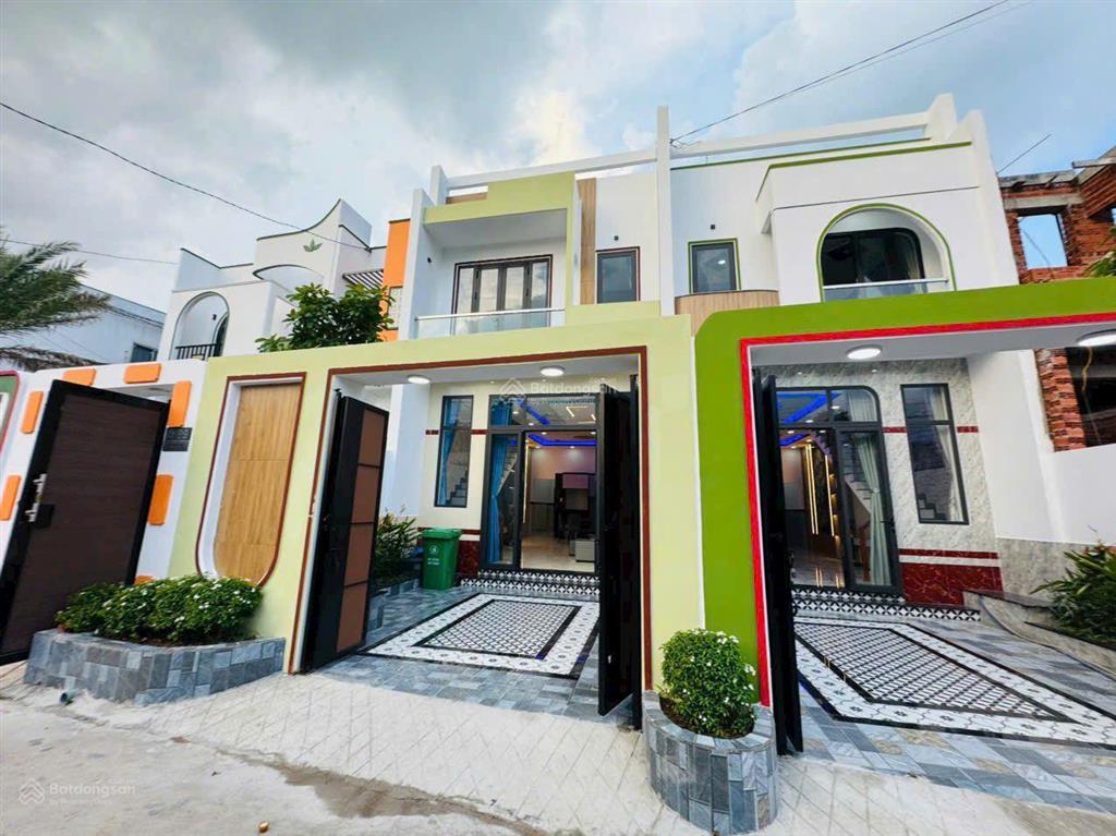 Bán nhà mặt ngõ tại đường đt 824, xã mỹ hạnh nam, huyện đức hòa giá cực chất 3,5 tỷ, 100m2